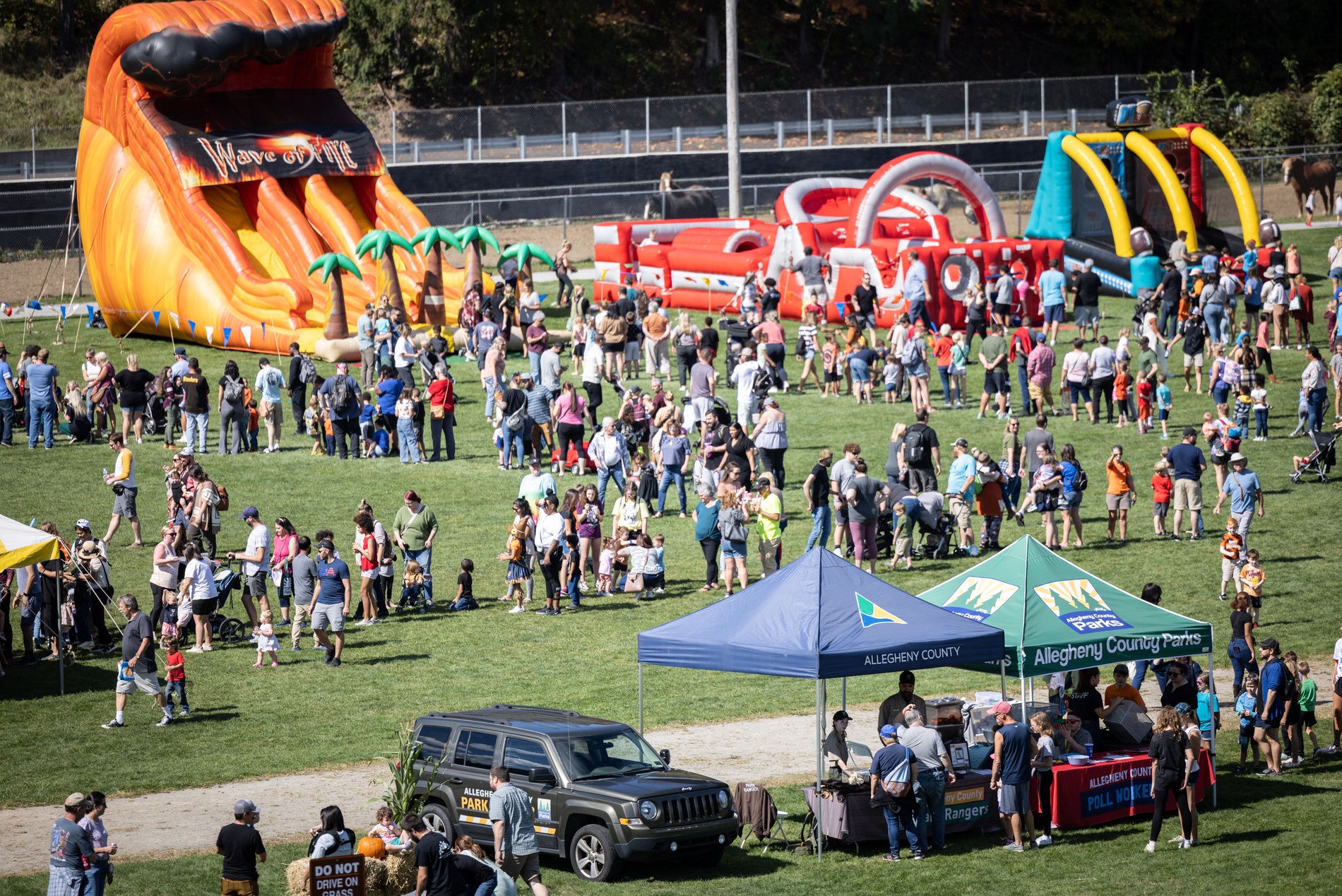 Aerial photograph of Hay Day Festival